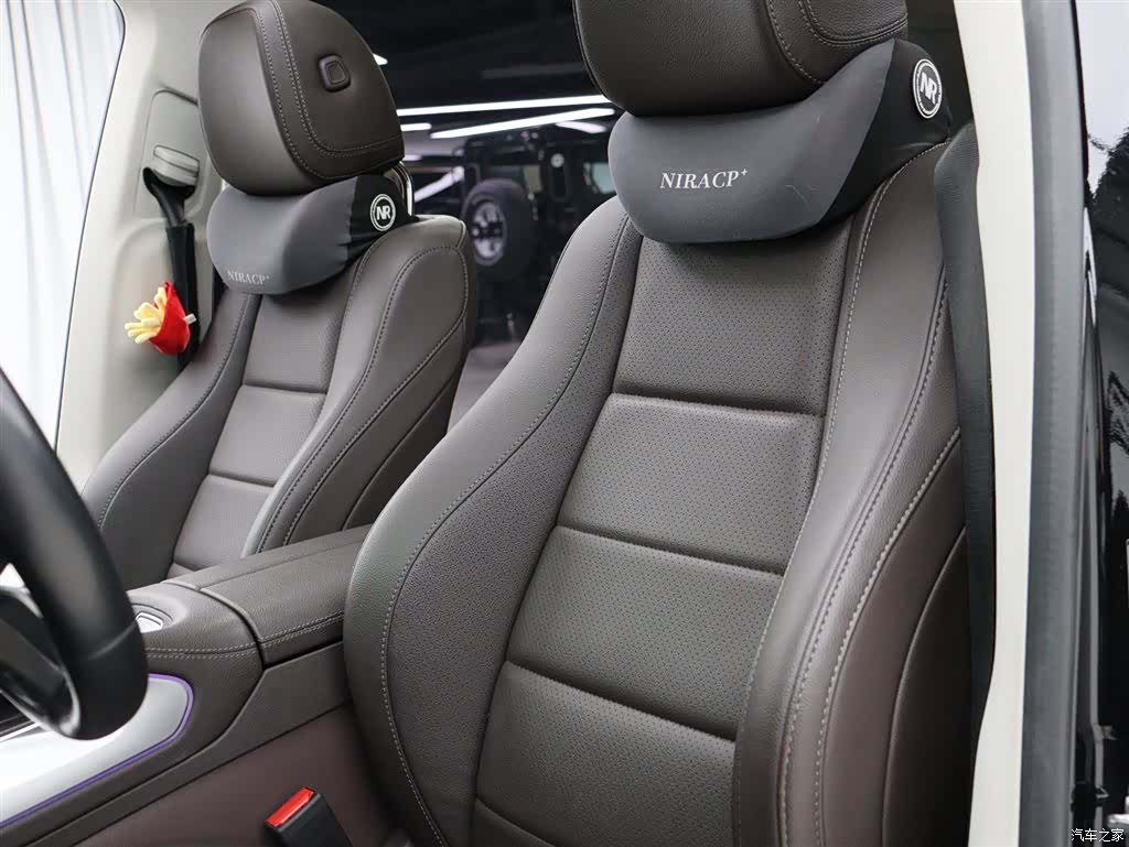Mercedes-Benz GLS, 2021 3