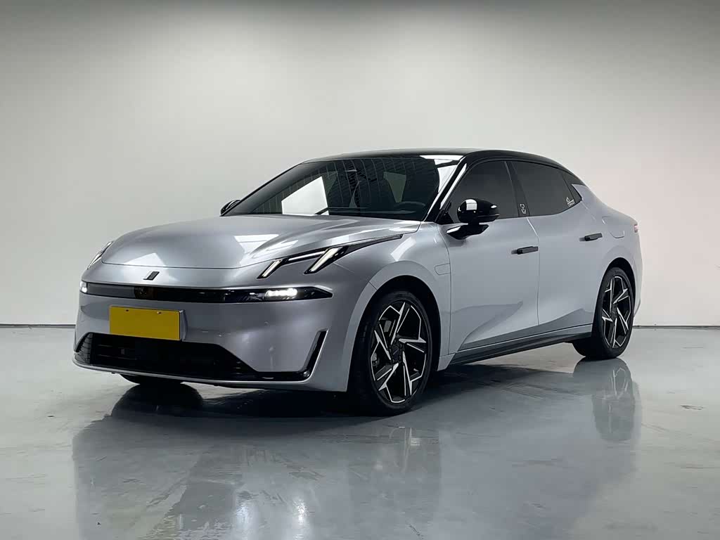 Lynk & Co 07 EM-P