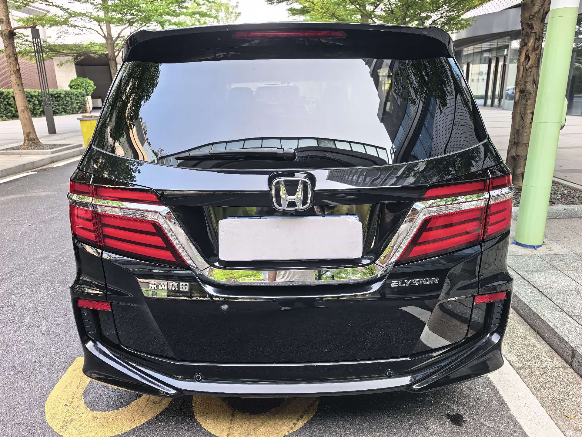 Honda Elysion, 2017 9