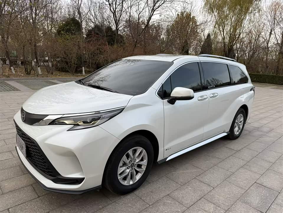 Toyota Grevia