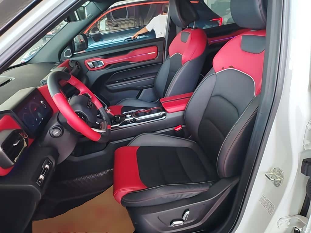 Geely Icon, 2022 15
