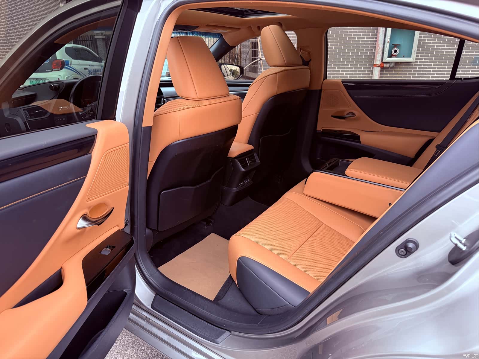 Lexus ES, 2022 6