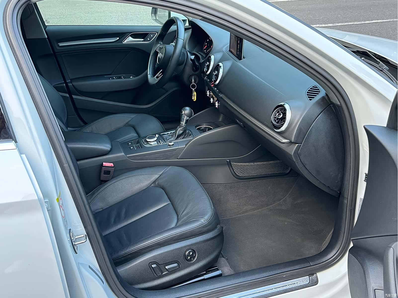 Audi A3, 2018 все фото