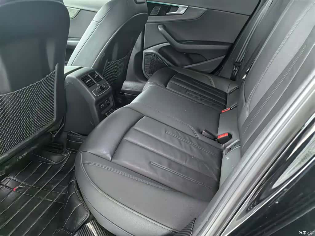 Audi A4, 2023 8