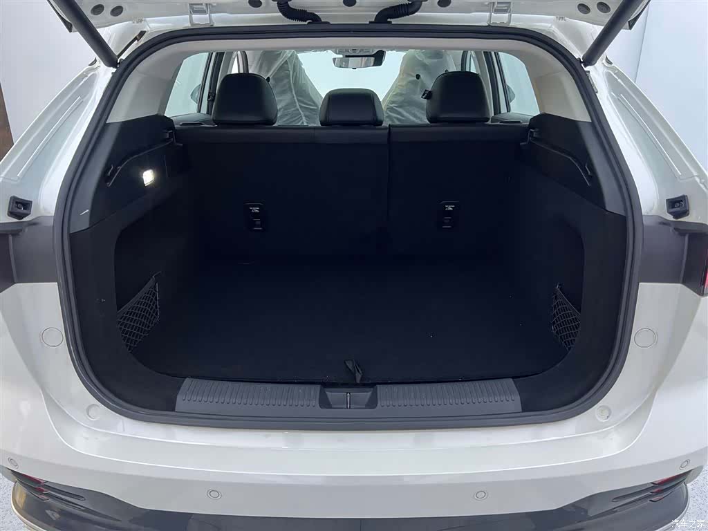 Roewe RX5, 2023 26