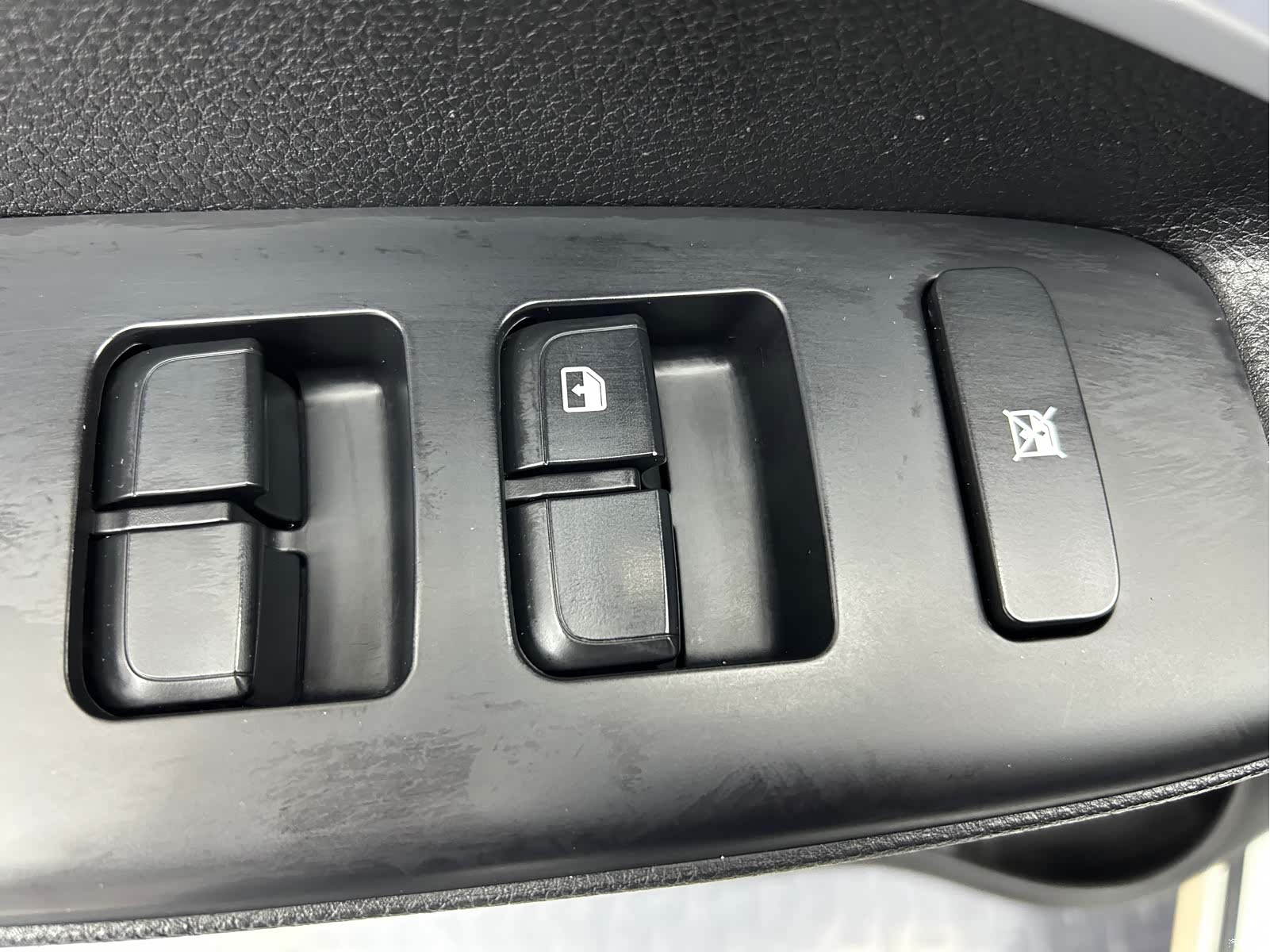 Kia KX1, 2022 10