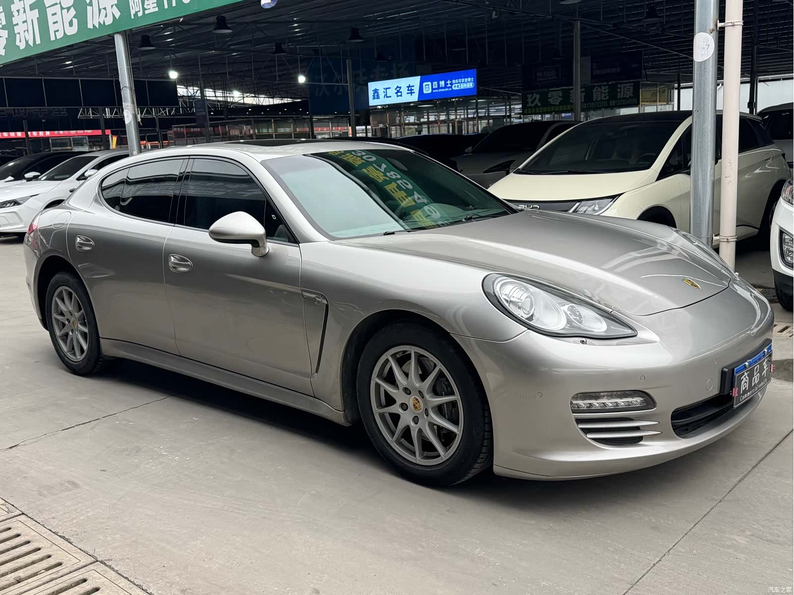 Porsche Panamera, 2011 3