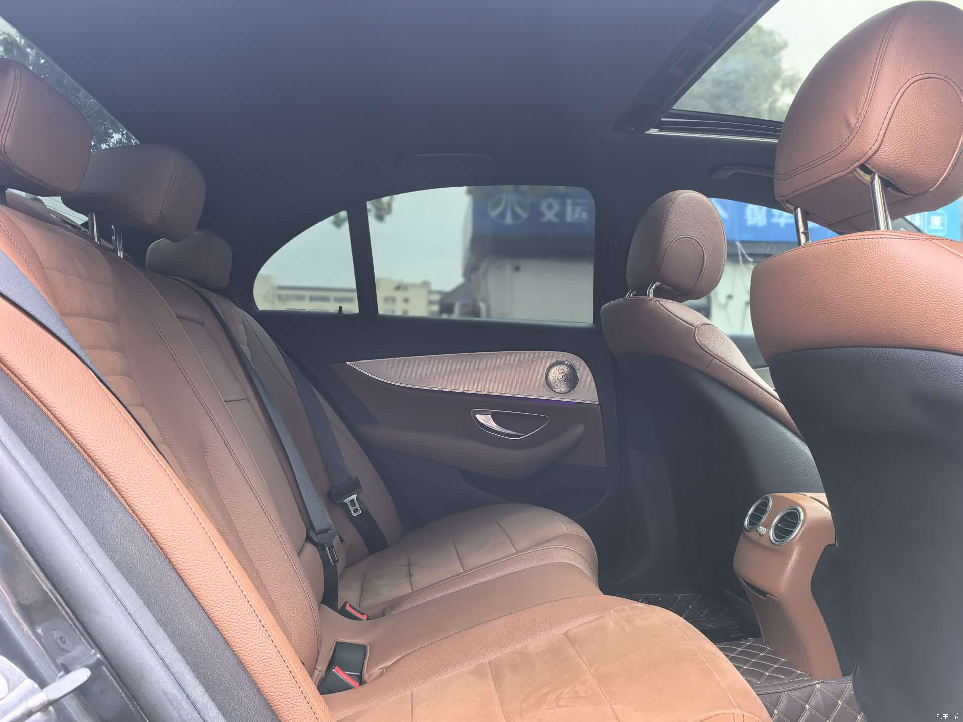 Mercedes-Benz E-Class, 2017 16