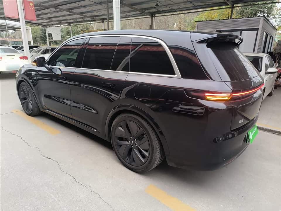 Li Auto Ideal L8
