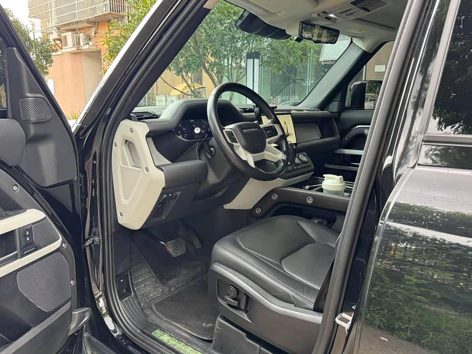 Land Rover guard Land Rover guard