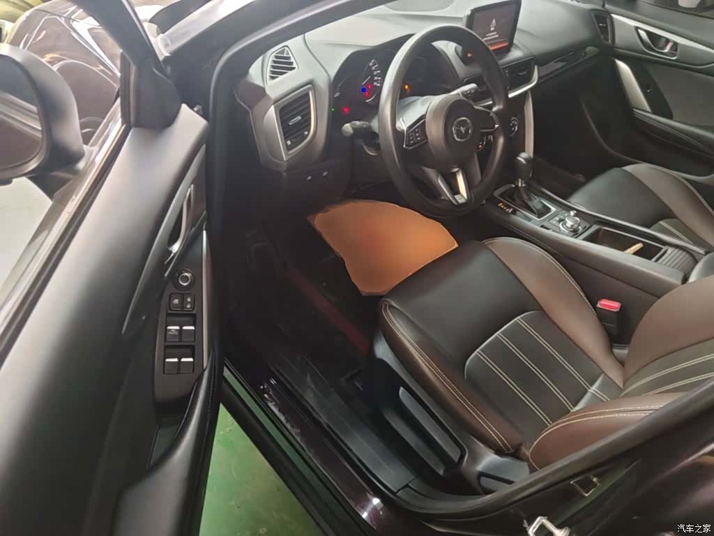 Mazda CX-4, 2019 16