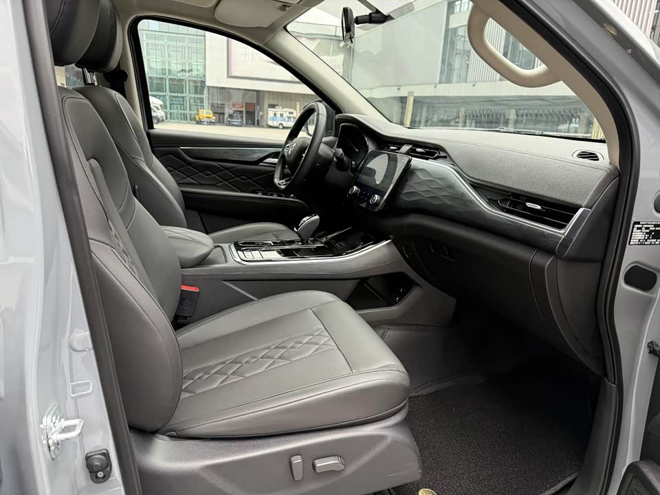 Dongfeng Ruiqi 7