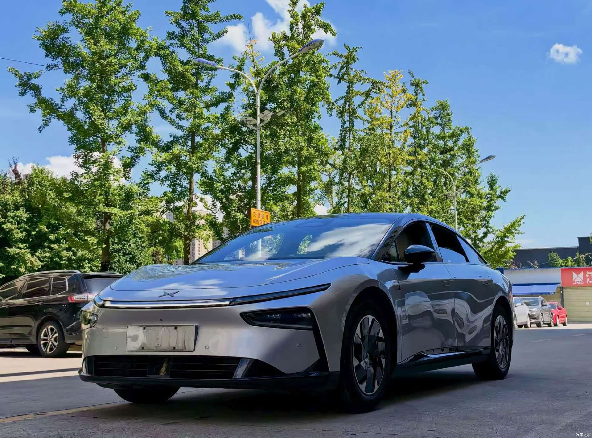 Xpeng P7, 2025 1