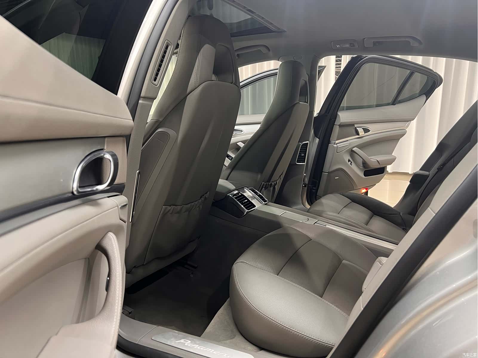Porsche Panamera, 2012 10