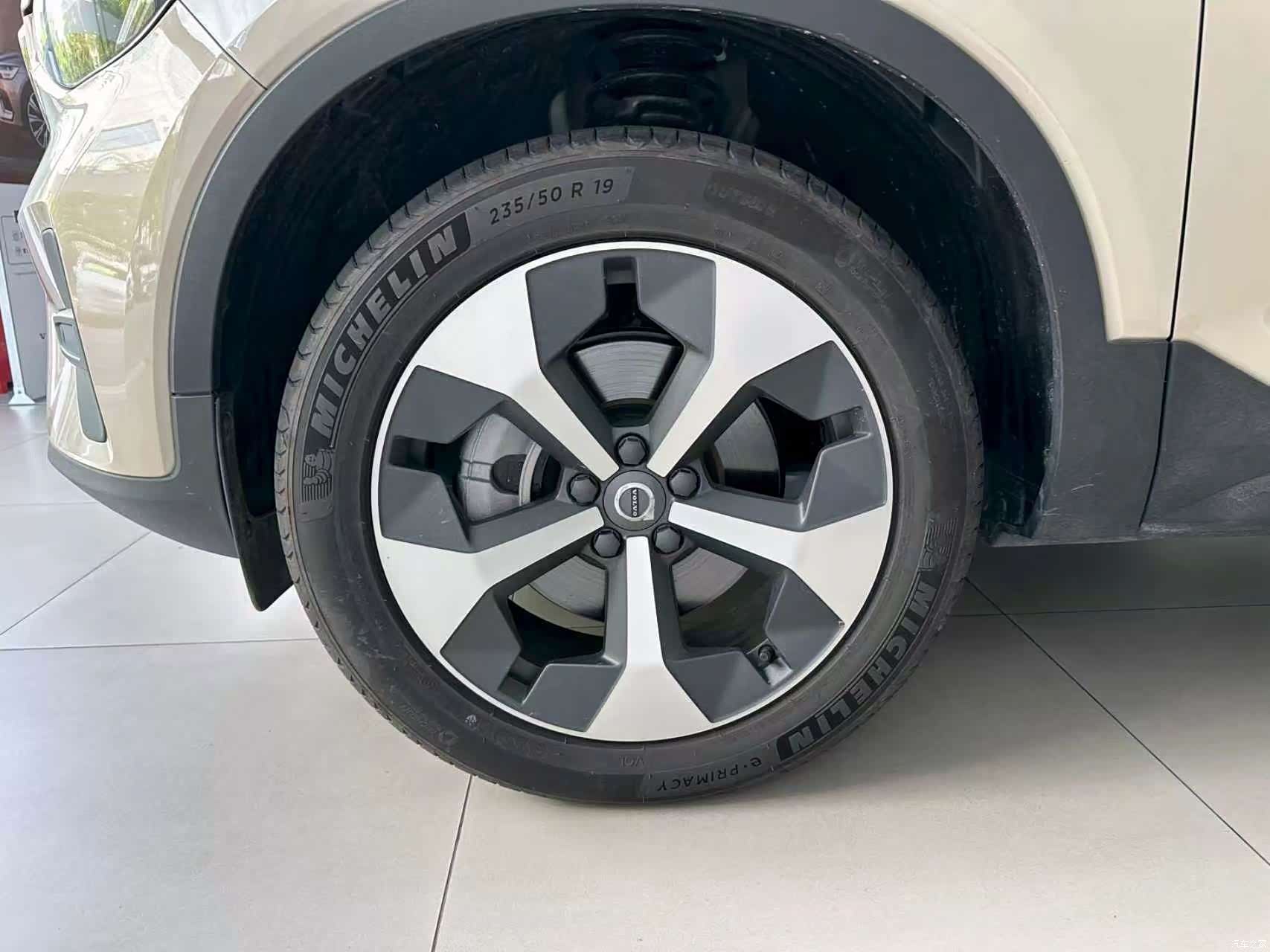 Volvo XC40, 2024 21