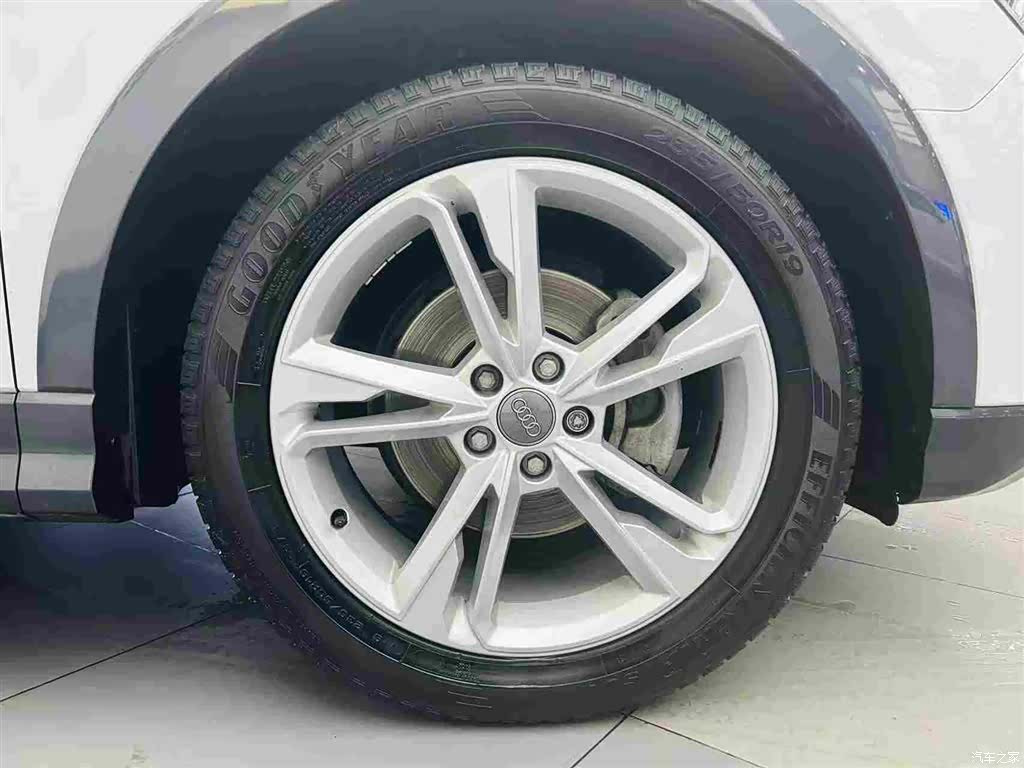 Audi Q3, 2019 10