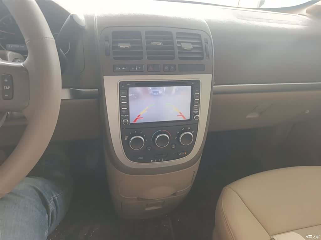 Buick GL8, 2015 13