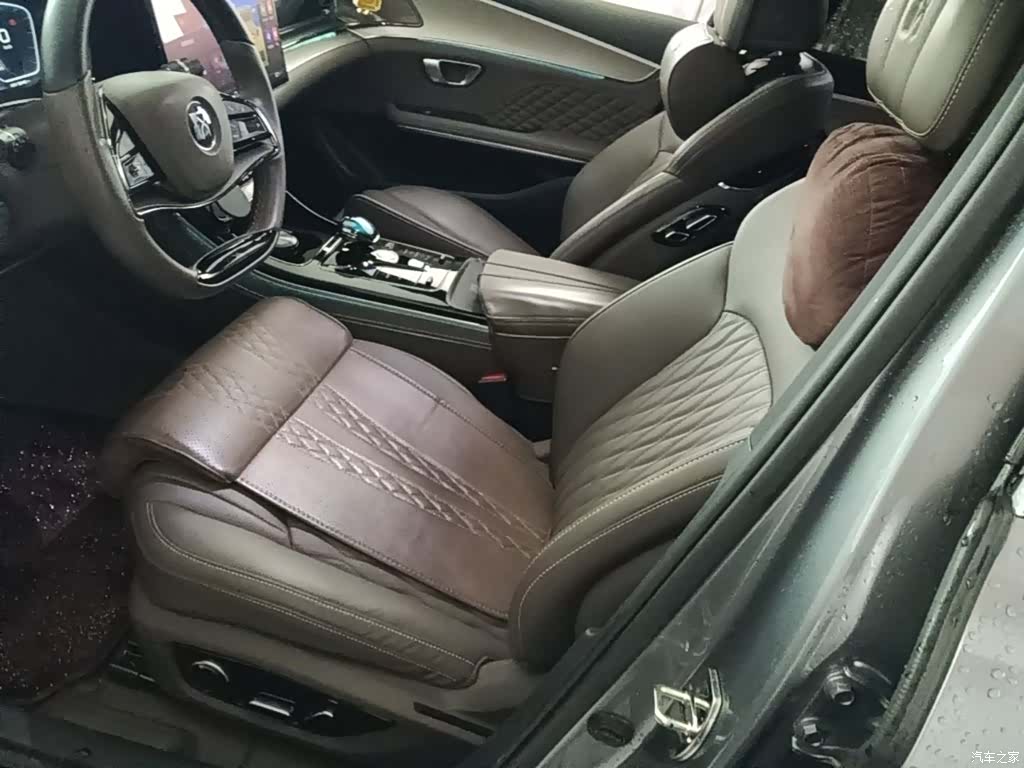 BYD Han, 2023 15