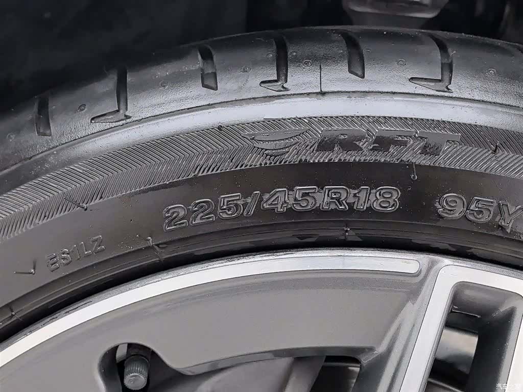 Mercedes-Benz C-Class, 2019 24
