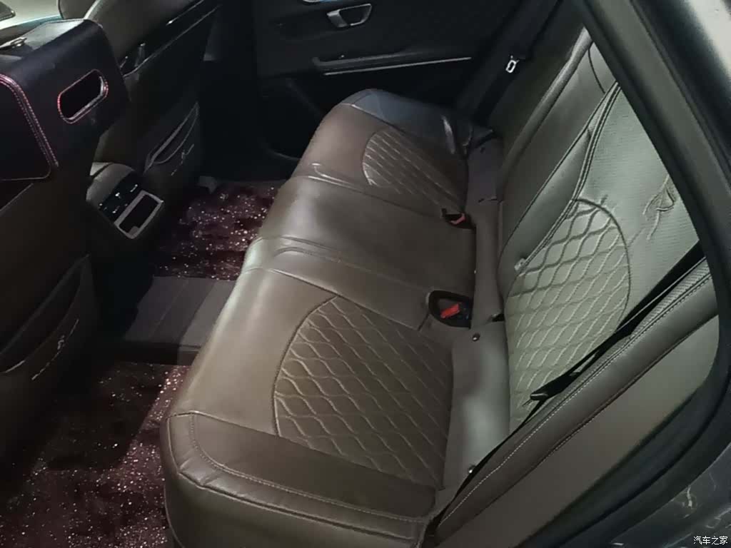 BYD Han, 2023 17