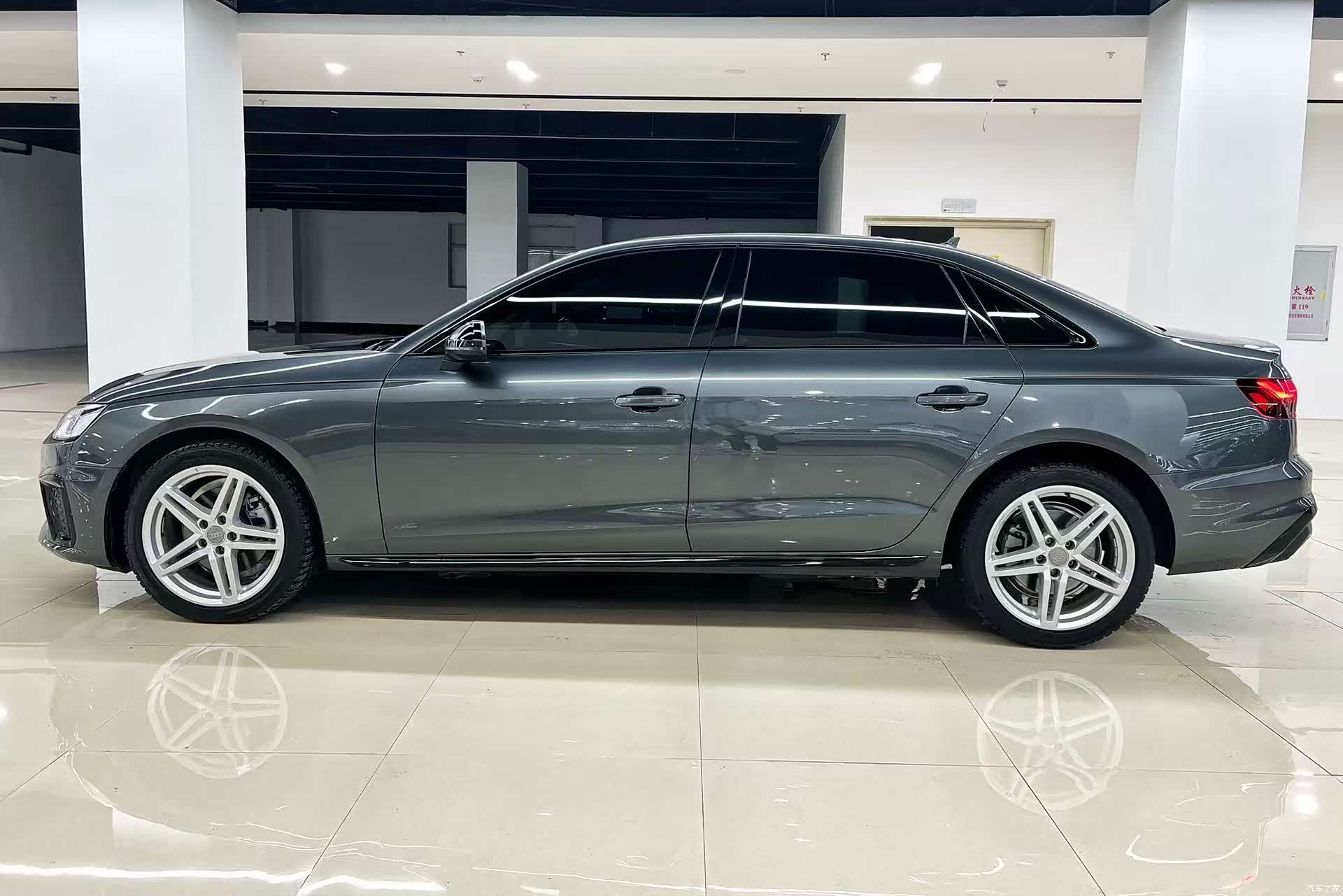 Audi A4L, 2023 6