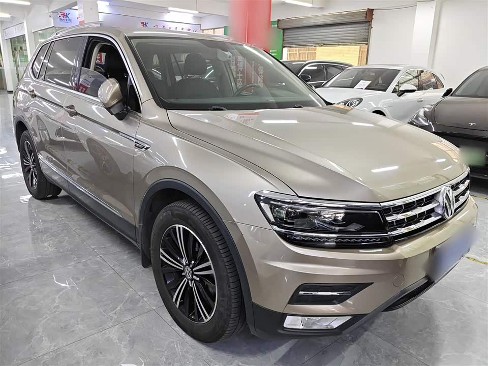 Volkswagen Tiguan L
