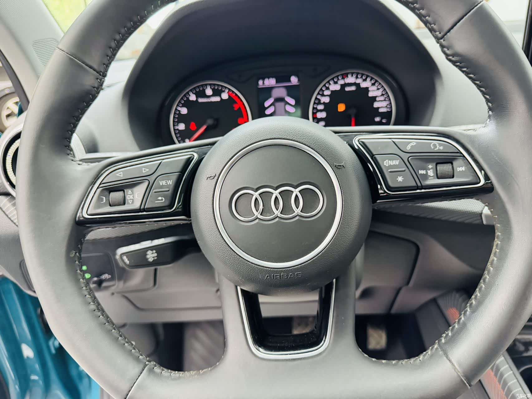 Audi Q2L, 2022 7