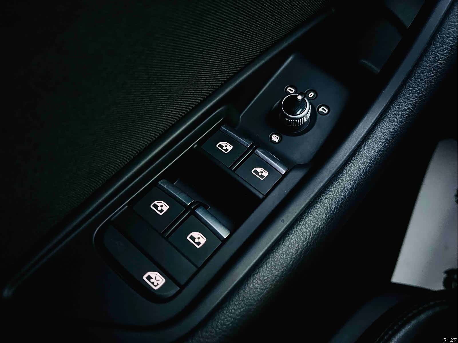 Audi A4L, 2018 18