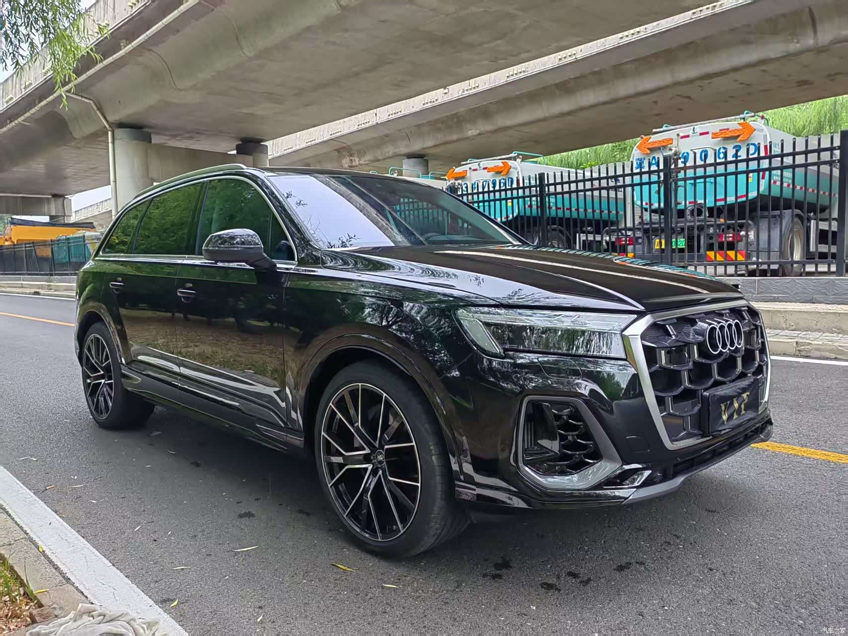 Audi Q7, 2025 все фото