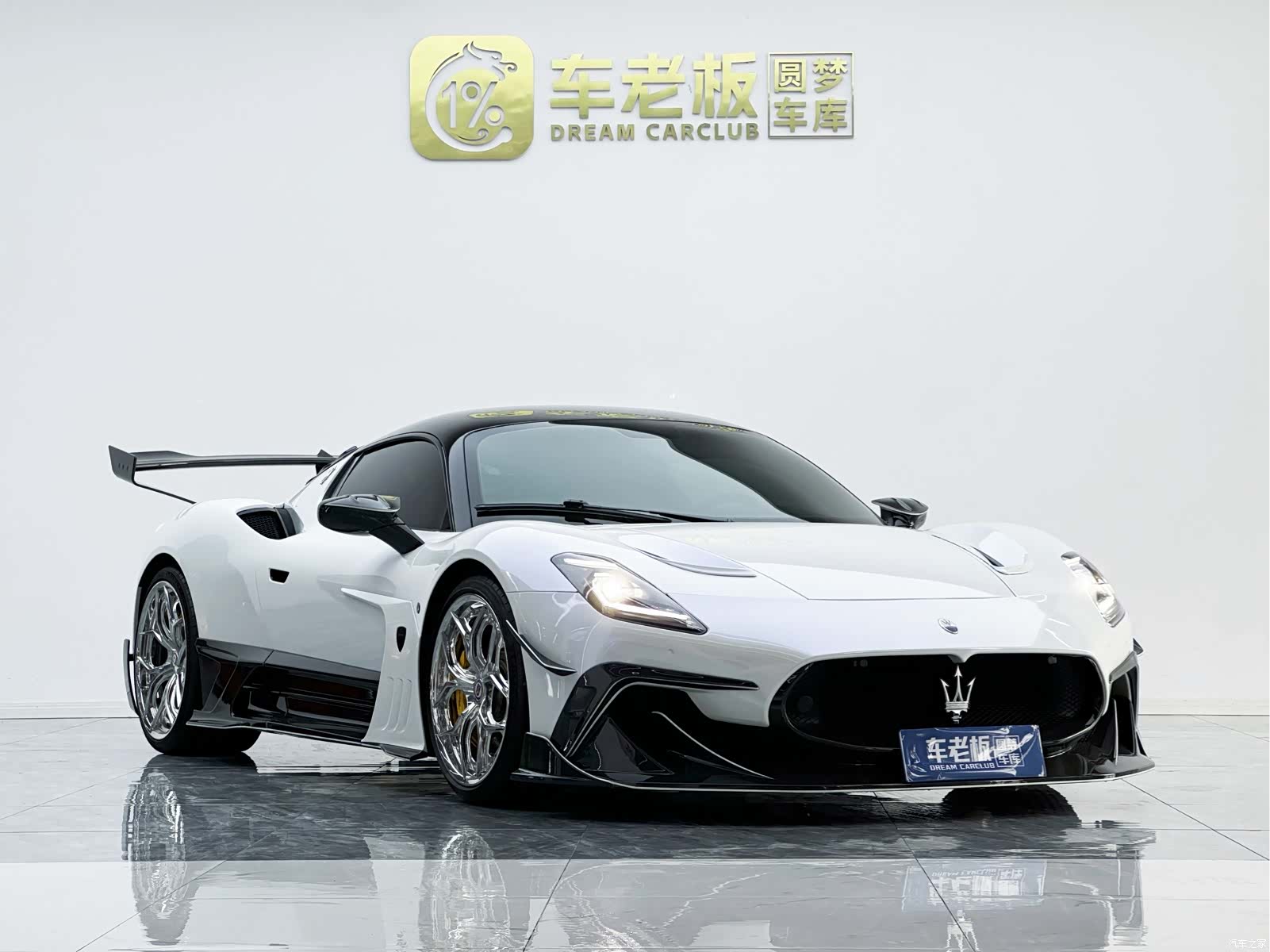 Maserati MC20, 2022 все фото