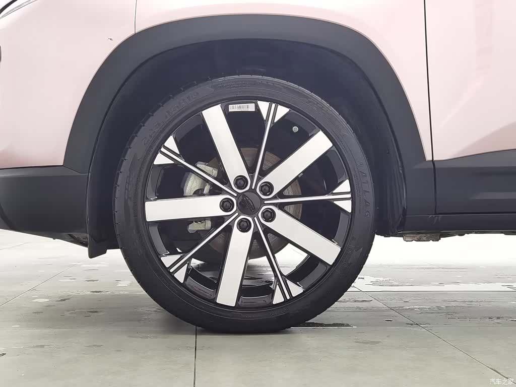 Geely Icon, 2023 17