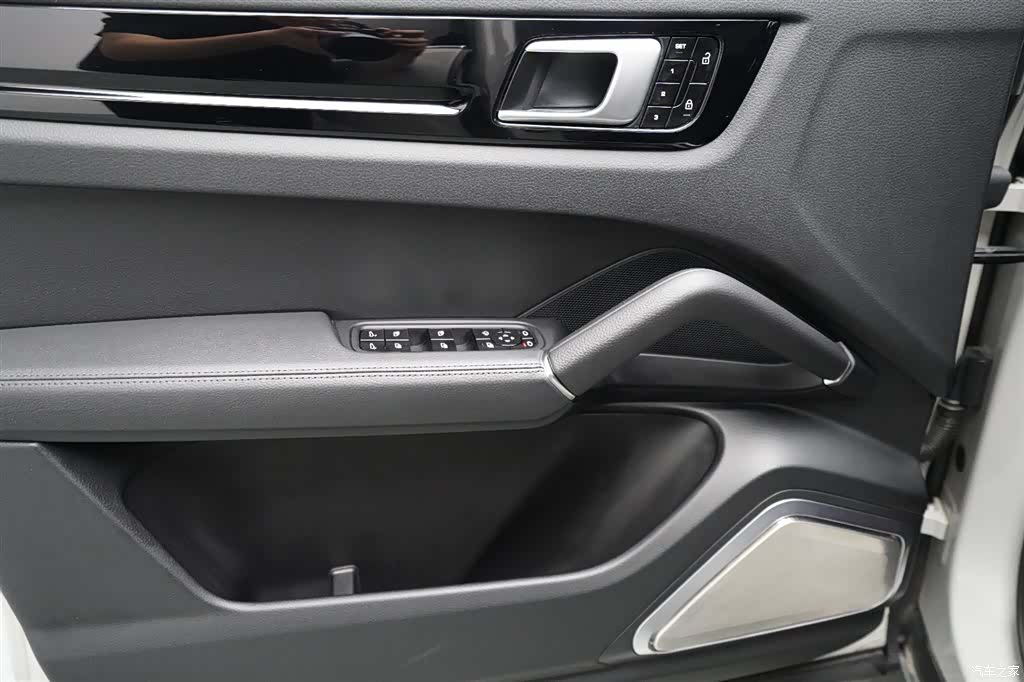 Porsche Cayenne, 2020 все фото