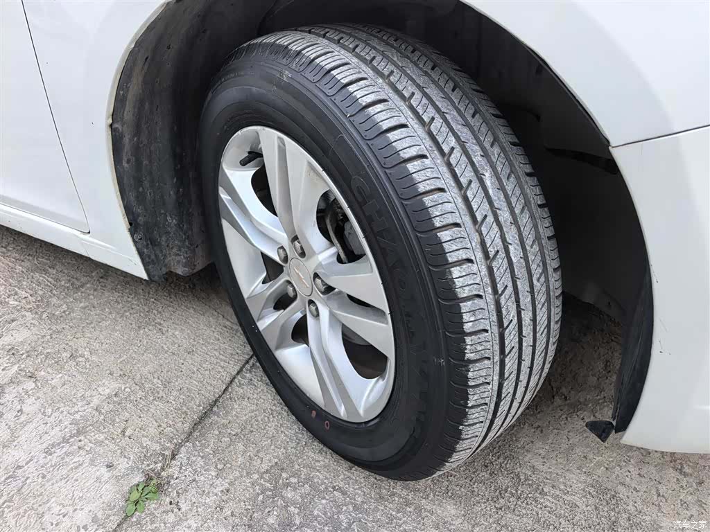 Chevrolet SE, 2016 24