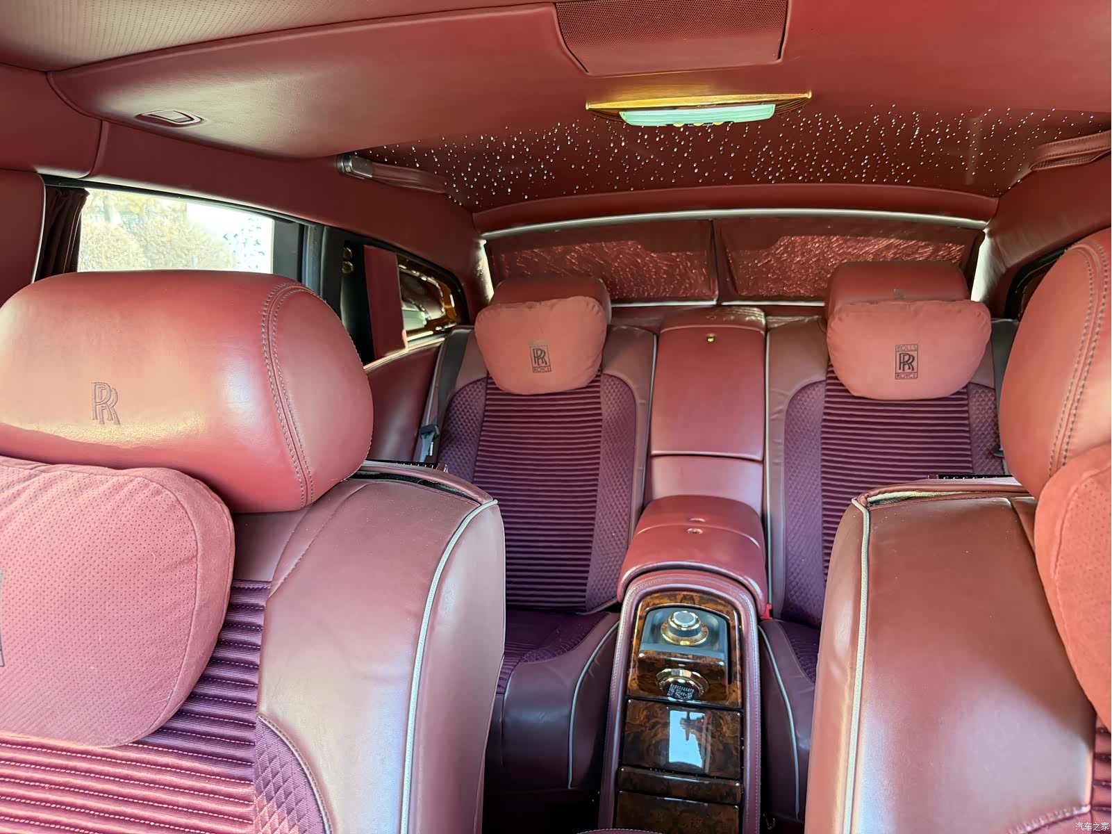 Rolls-Royce Phantom, 2011 10