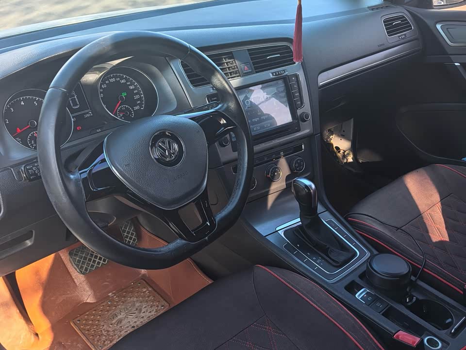 Volkswagen golf