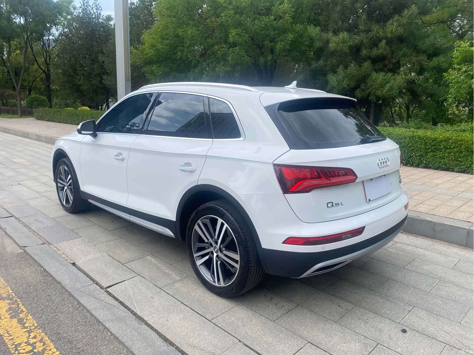 Audi Q5L, 2019 3