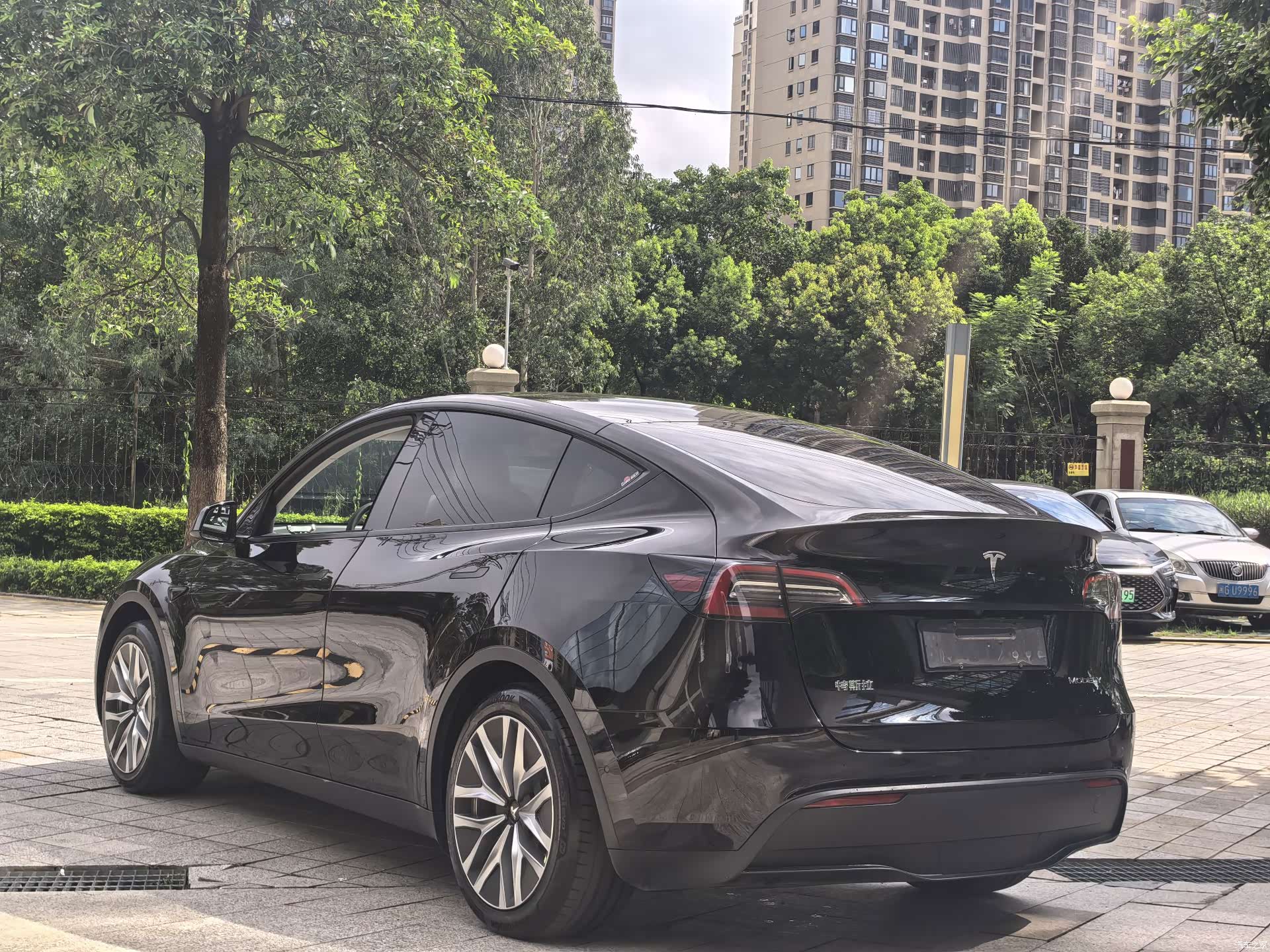 Tesla Model Y, 2021 6