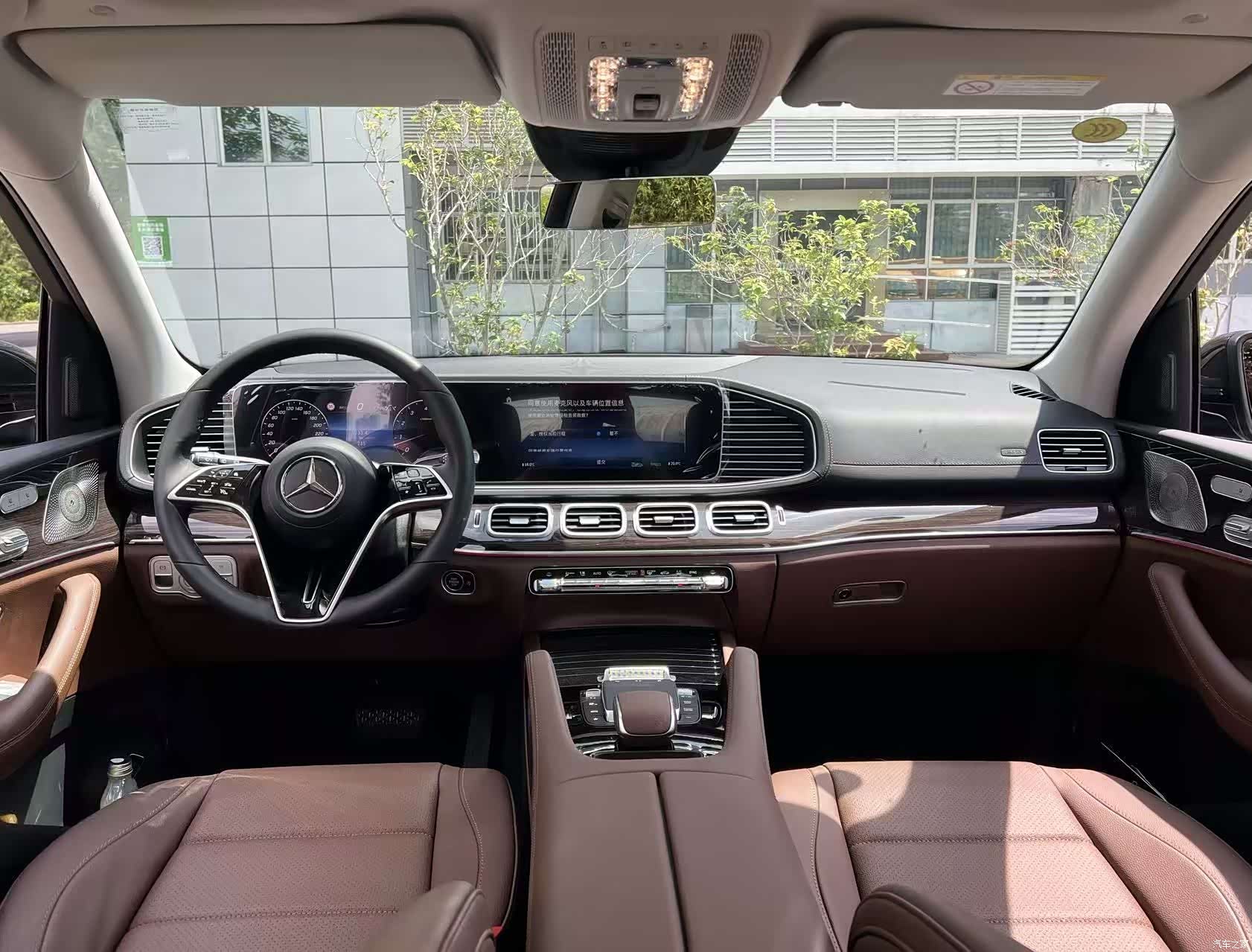 Mercedes-Benz GLE, 2026 21