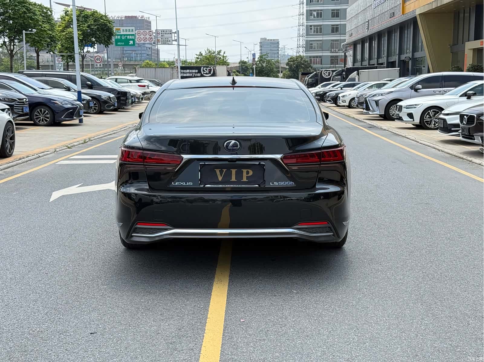 Lexus LS, 2021 12