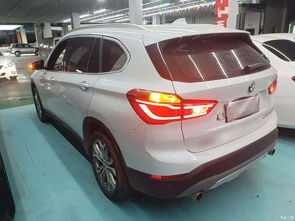 BMW X1, 2018 все фото