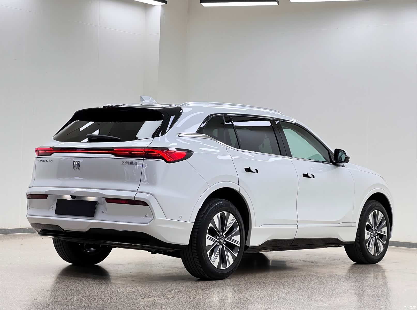 Buick E5, 2025 7