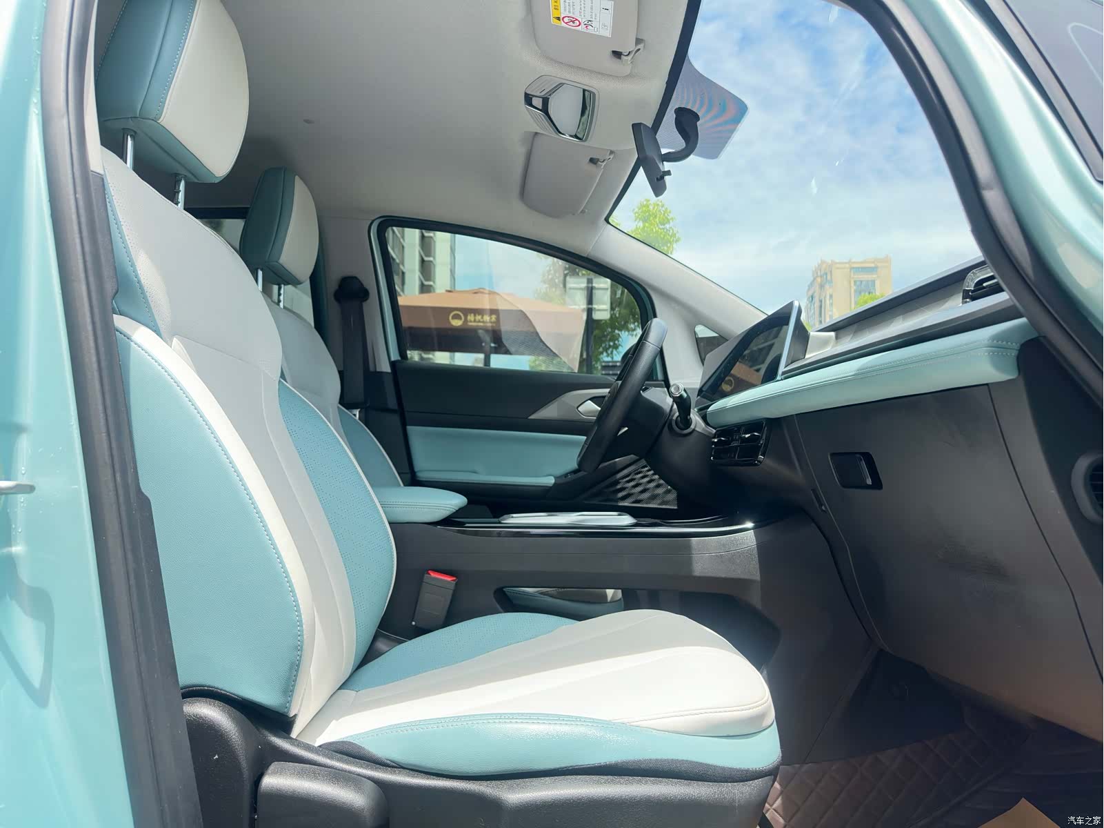 Geely E, 2023 10