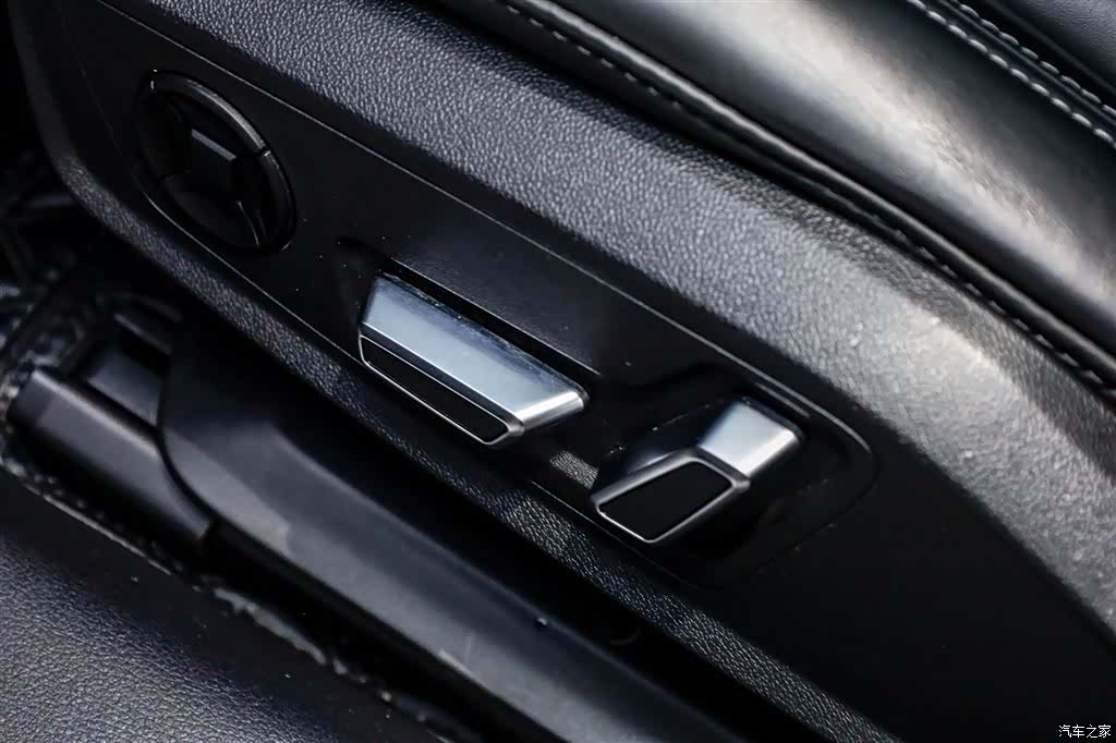 Audi A6L, 2022 25