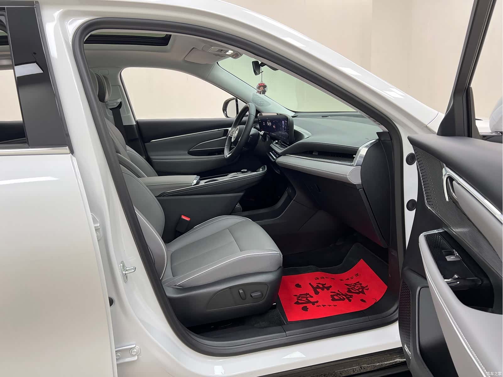 Buick E5, 2025 30