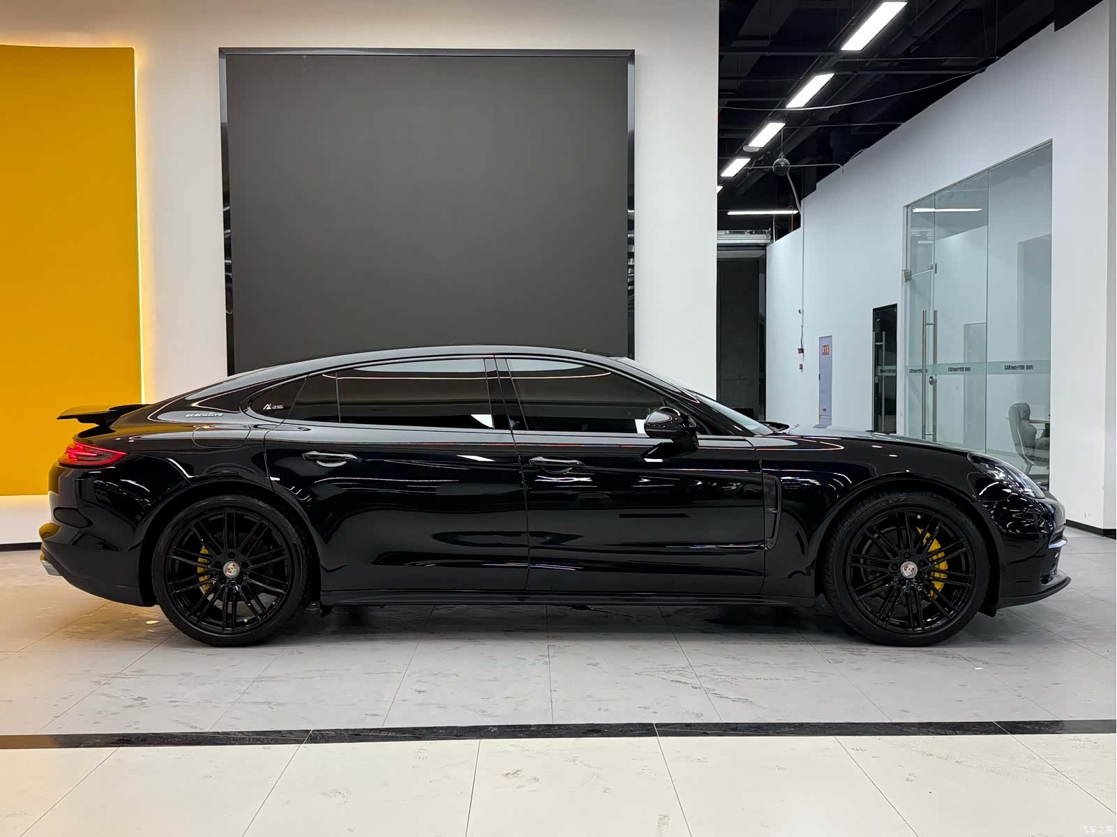 Porsche Panamera, 2018 3