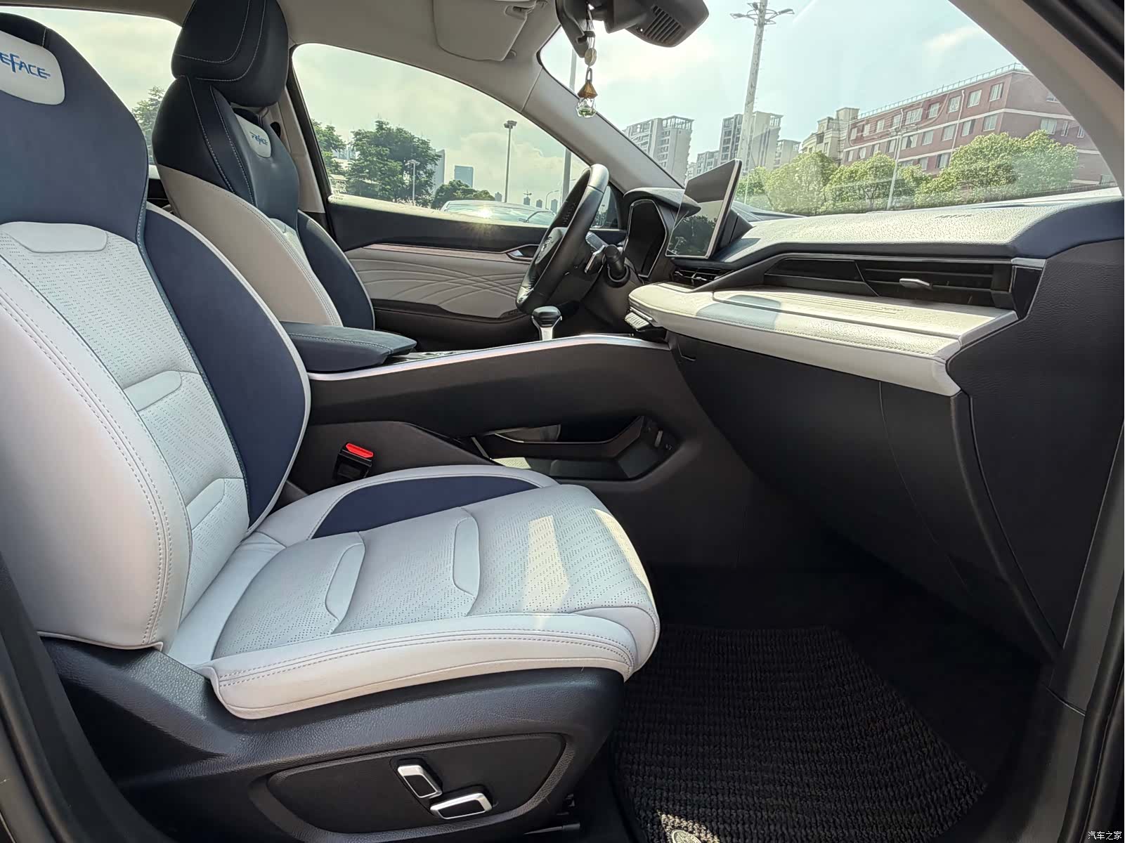 Geely Preface, 2022 17