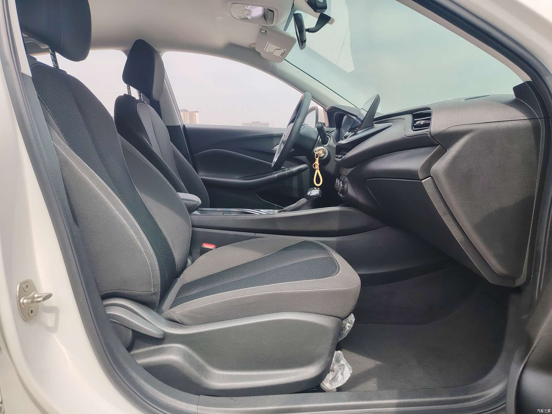 Buick Verano, 2023 15
