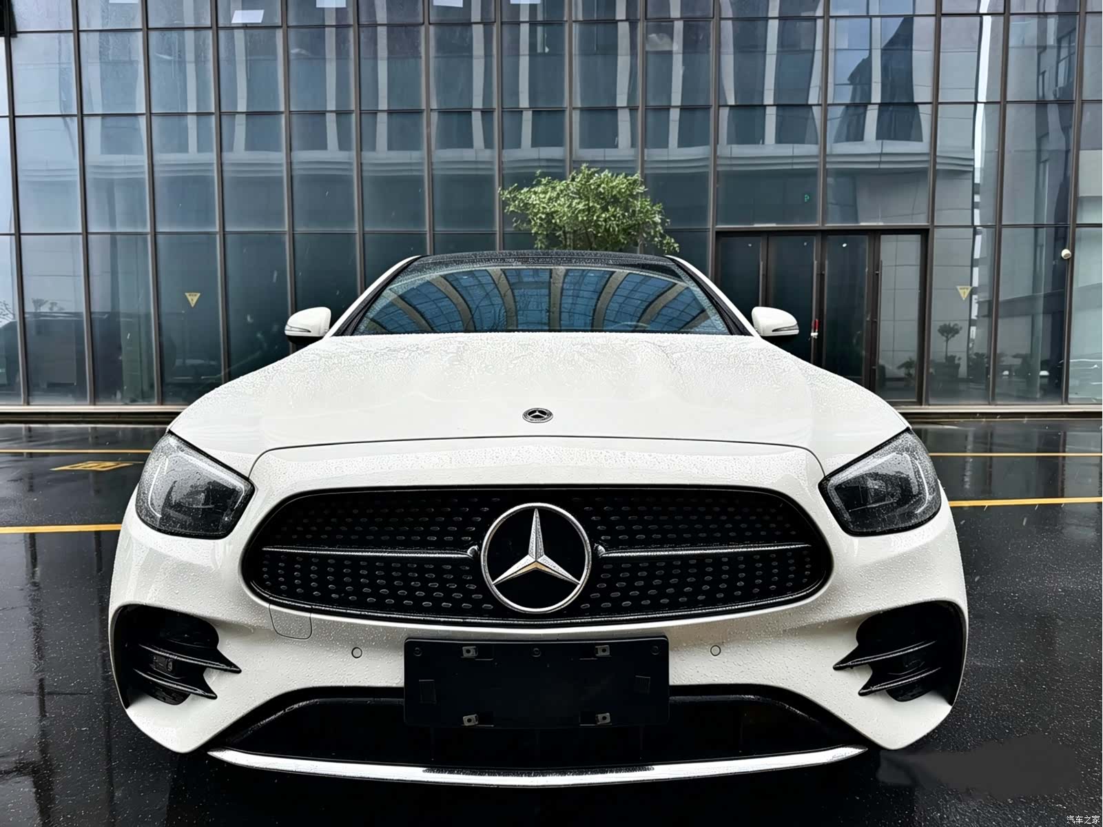 Mercedes-Benz E-Class, 2022 2