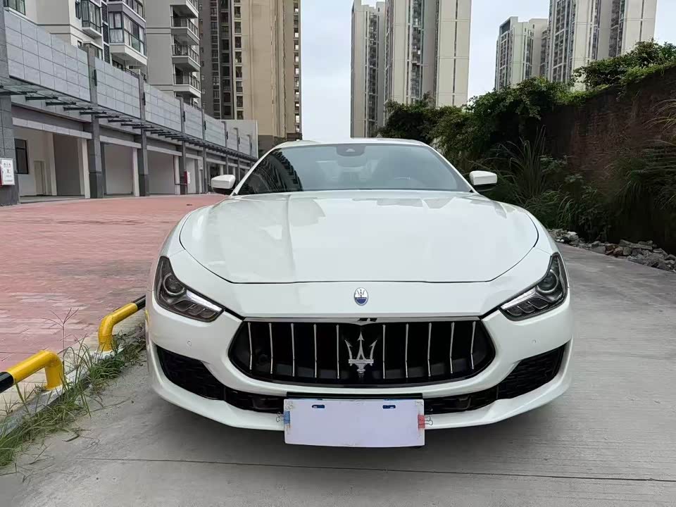 Maserati Ghibli Maserati Ghibli