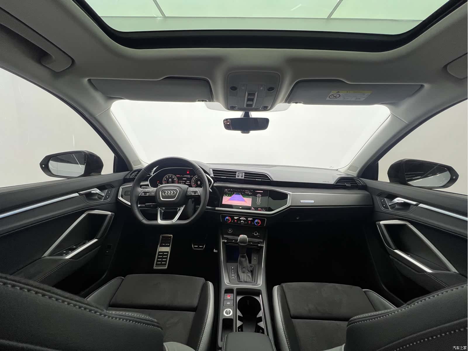 Audi Q3, 2022 9